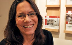 Lisa Van Well porträttbild, medarbetare